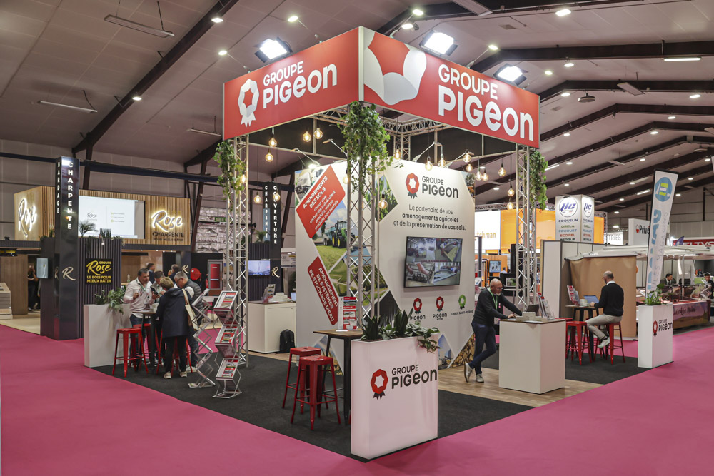 Stand du Groupe Pigeon aménagé par Cap Evénementiel lors du Salon Professionnel Space 2025 à Rennes