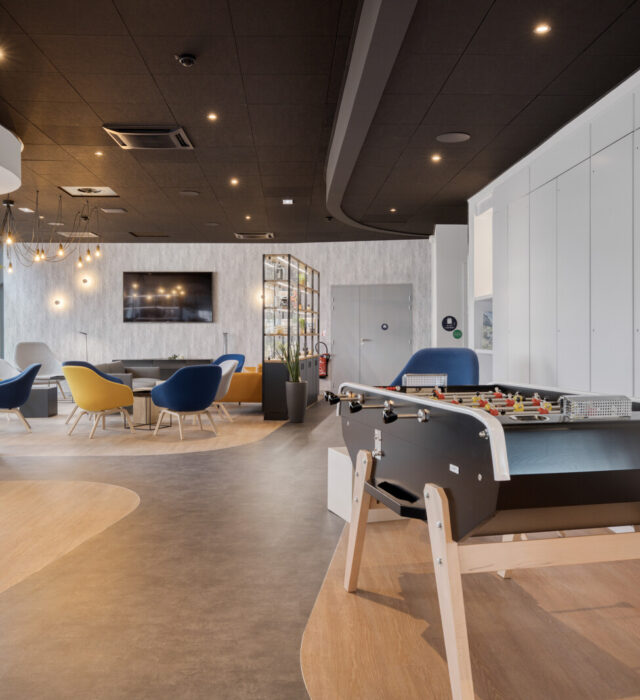 Bar lounge de l'Hôtel Campanile Rennes Sud à Saint-Jacques de la Lande