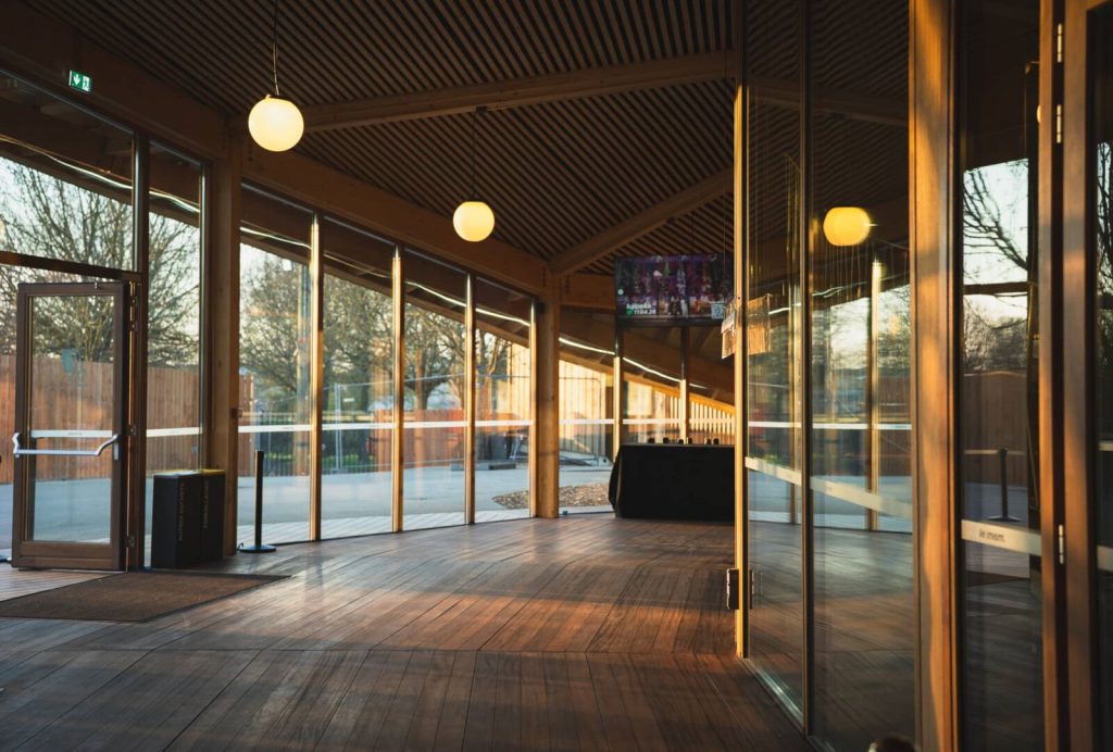 Le mem, un chapiteau Magic Mirror pour accueillir vos événements professionnels à Rennes - vue de la galerie