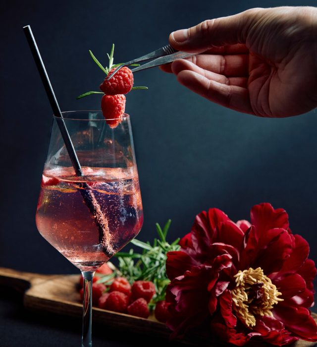 Ruffault Traiteur vous propose ses prestations de bouche et ses cocktails pour vos événements professionnels.