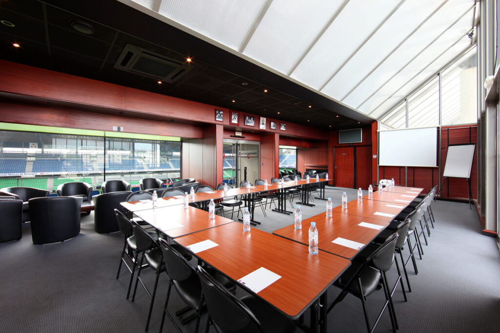 Salle de réunion en format U au Roazhon Park - Stade Rennais FC