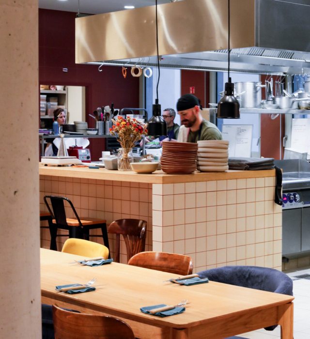 Cuisine ouverte du restaurant Origines à l'Hôtel-Dieu - Rennes centre
