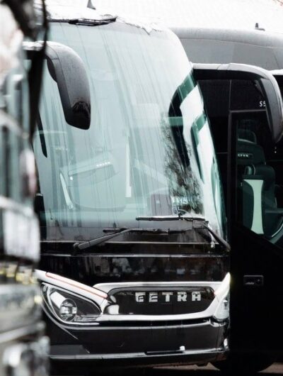 Breizhcab vous présente une partie de sa flotte composée d'autocars, de minibus et de vans.