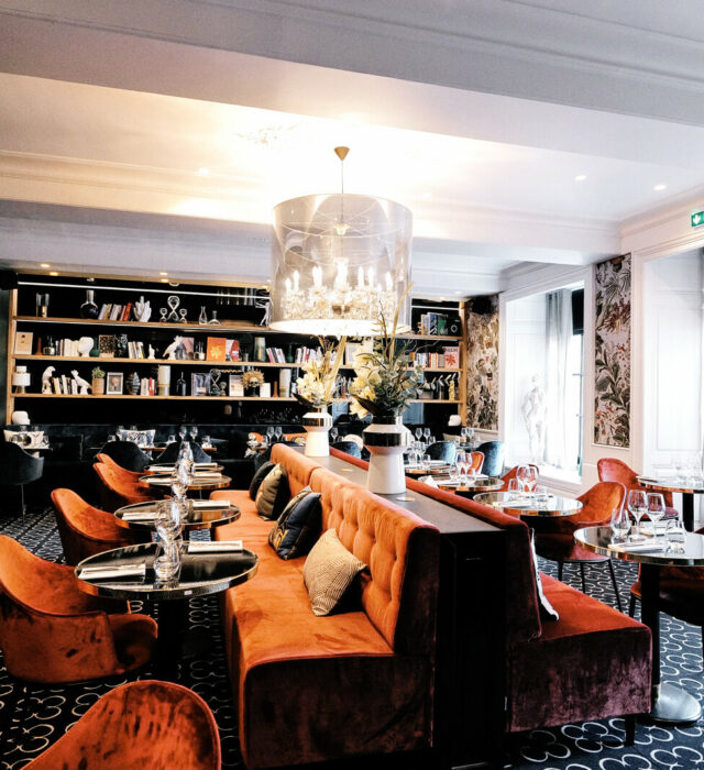 Salle Dom Pérignon du restaurant Le Closerie, place des Lices à Rennes