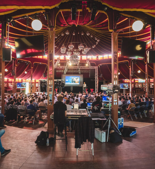 Le Mêm, Magic Mirror à Rennes