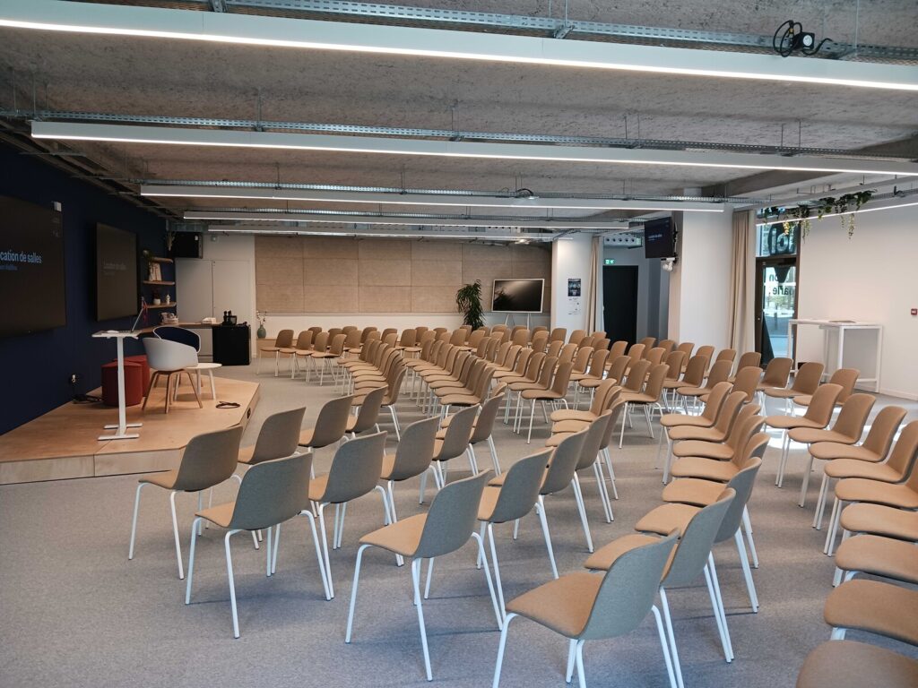 Salle de conférence du Poool Via Silva à Cesson-Sévigné, Rennes Métropole.
