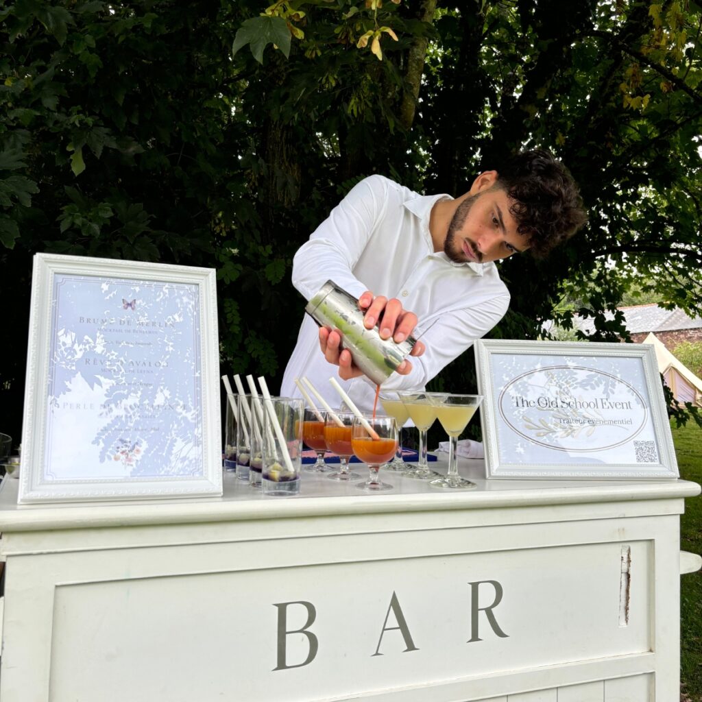 Bar à cocktails du traiteur rennais Old School Event