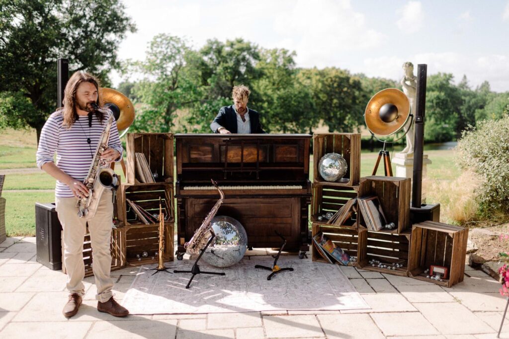 DJ et saxophoniste de Cozy Production à Chantepie pour animer vos événements professionnels