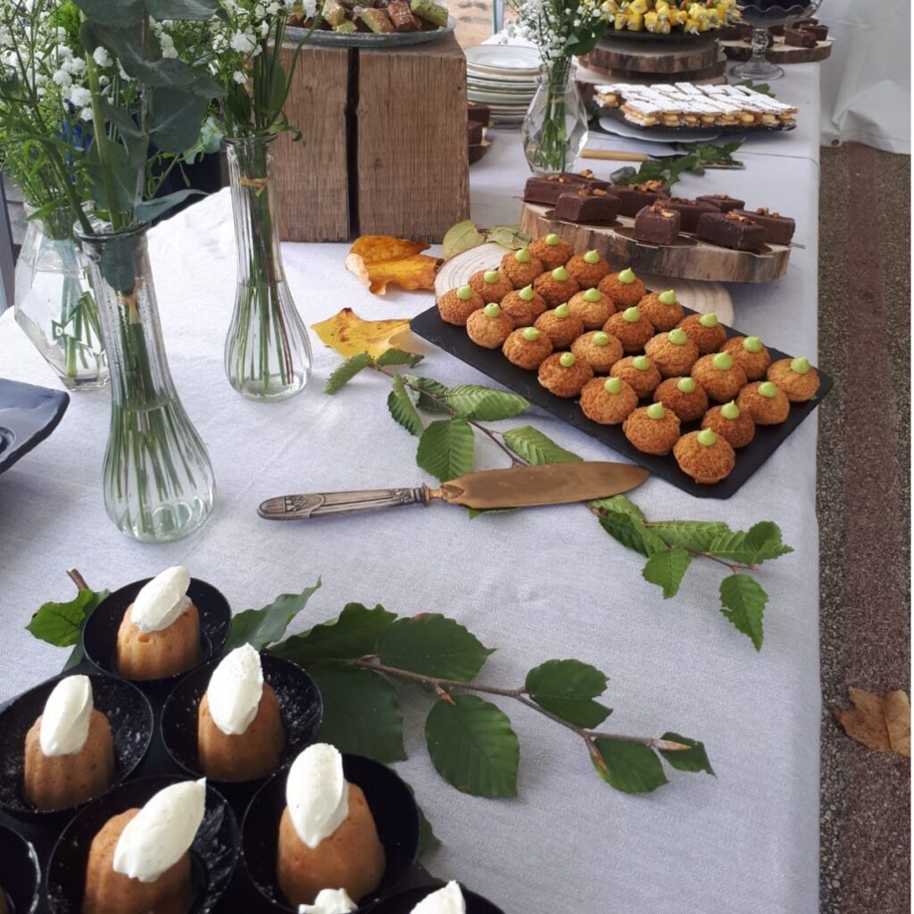 Buffet cocktail proposé par Coquille Traiteur à Rennes pour vos séminaires et congrès