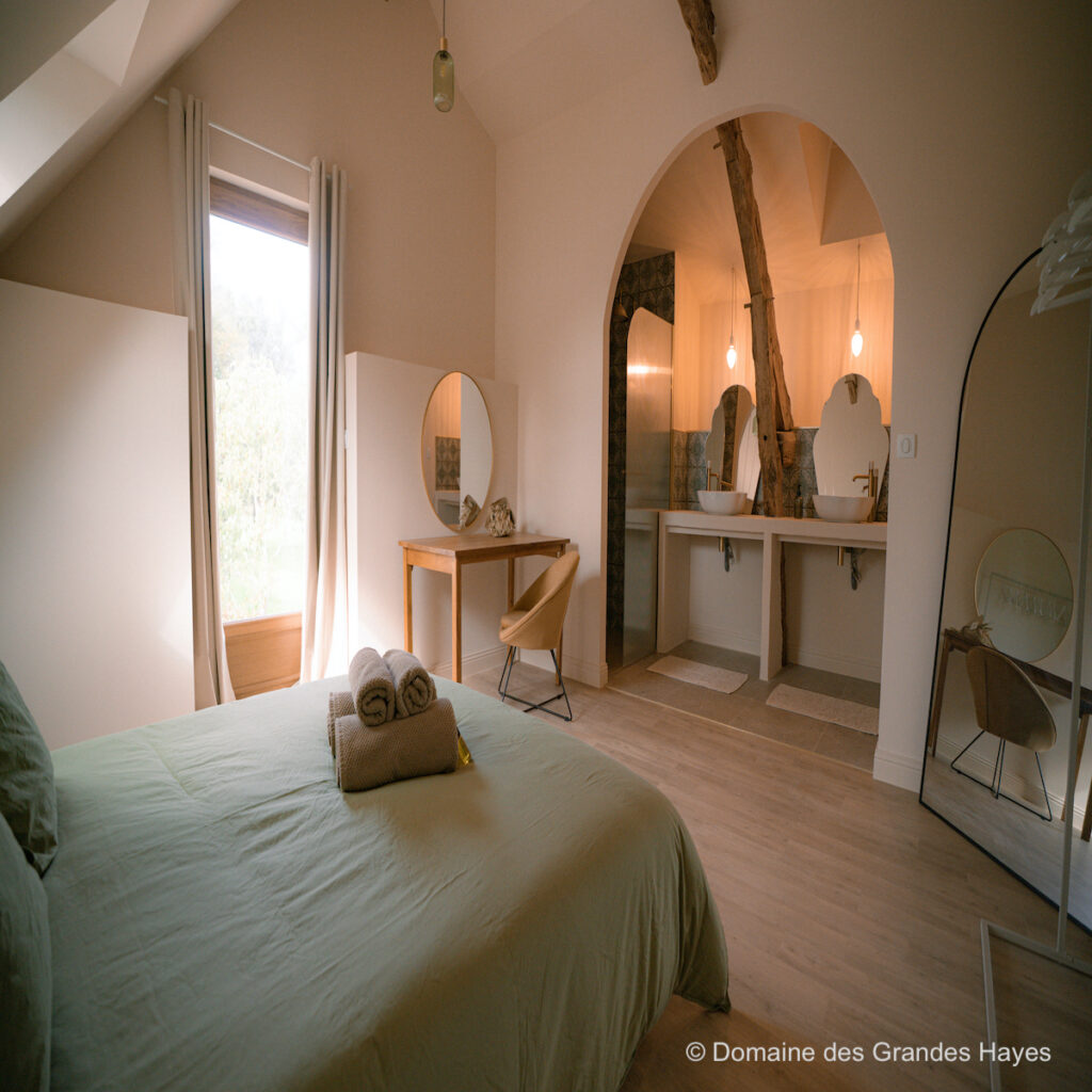 Chambre du Domaine des Grandes Hayes à Vezin Le Coquet