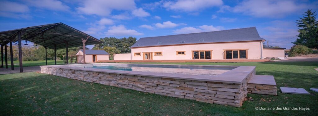 Vue panoramique du Domaine des Grandes Hayes à Vezin Le Coquet