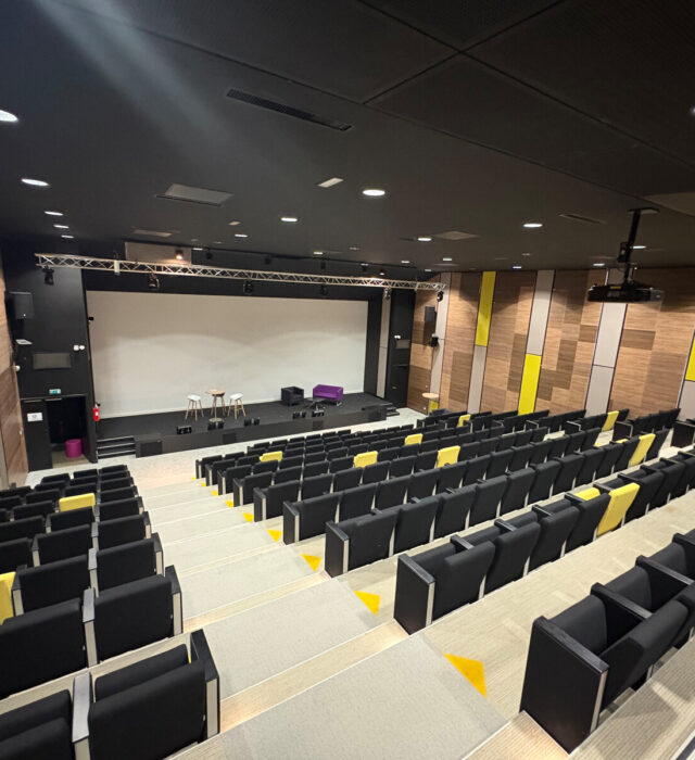 Auditorium (vue vers l"écran) - Le Carrousel - Citedia Event - DR