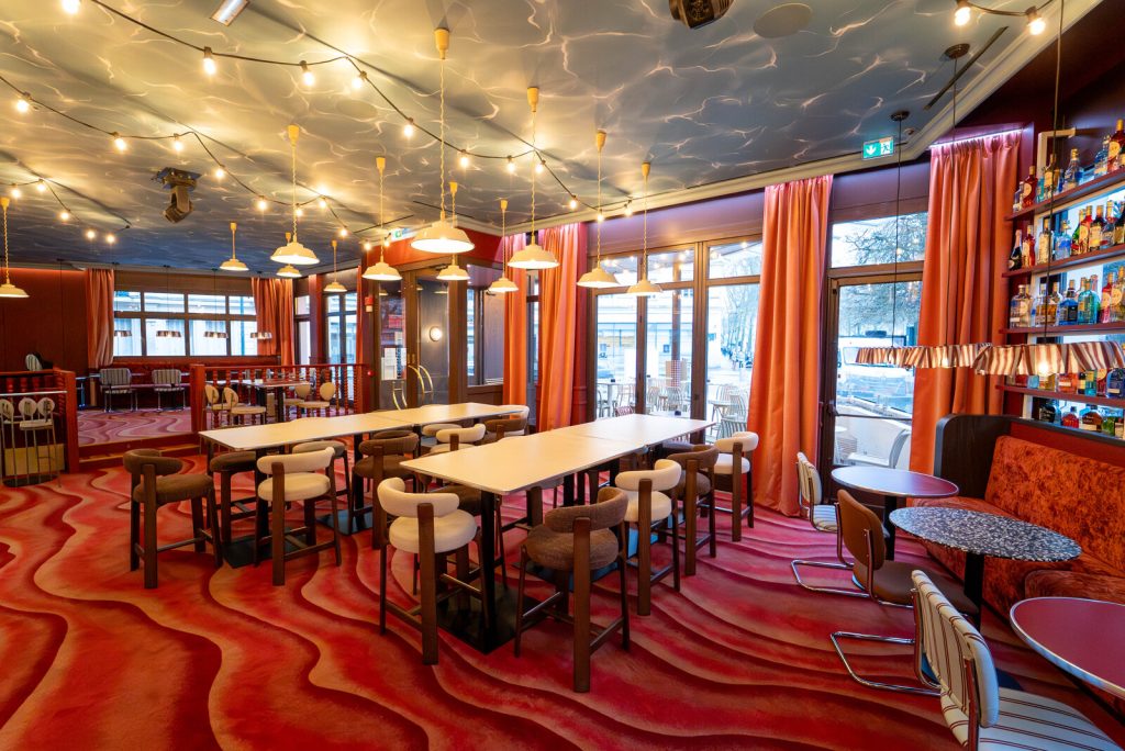 Restaurant et bar Le Grand Bain - lieu privatisable en cetnre-ville de Rennes pour vos repas professionnels.