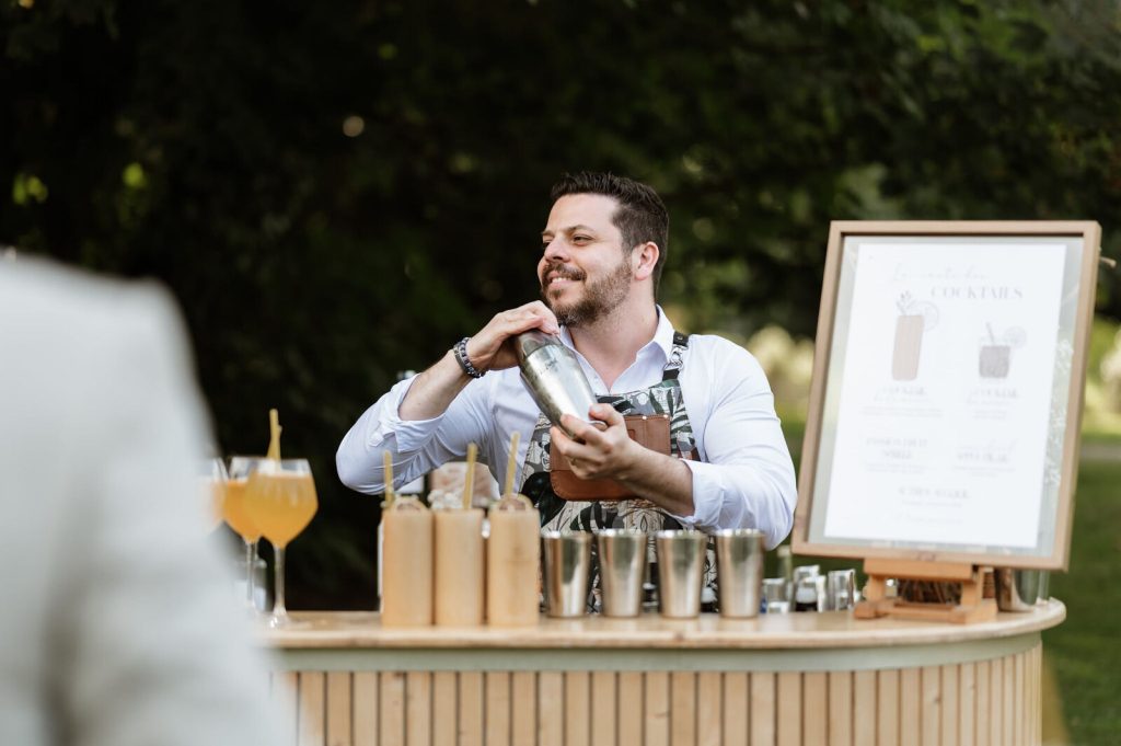 Animation de cocktails pour rencontres professionnelles par Bar Spirits à Rennes